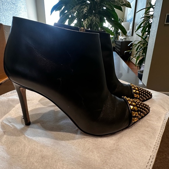 AUTH GUCCI Black Leather Studded Coline Booties Size 37 or 6-6.5 US - Picture 7 of 9